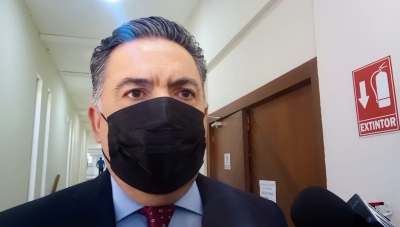 Se deslinda Enrique Inzunza de injerencia en la salida de diputados del PAS