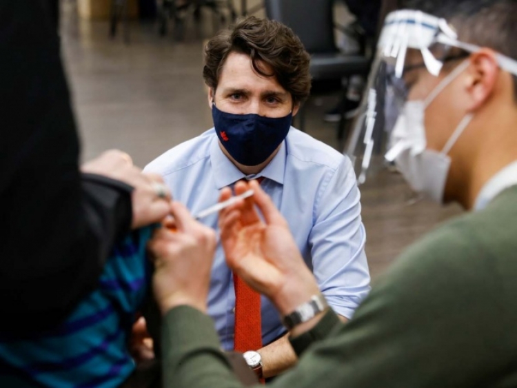 Alerta Trudeau sobre tercera ola de covid en Canadá; cierran escuelas