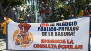 Ciudadanos protestan y se&ntilde;alan no a la privatizaci&oacute;n a la basura