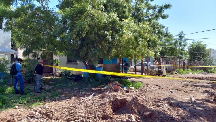 Localizan cuerpo desnudo de una mujer sin vida en fraccionamiento Santa Roc&iacute;o, Culiac&aacute;n