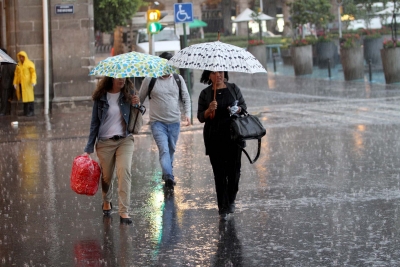 Se esperan lluvias en centro y sur del pa&iacute;s; no salgas sin paraguas