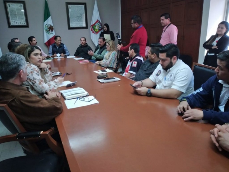 Al corralón, los carros que se estacionen en las banquetas durante el Carnaval