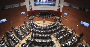 Rechazan Senadores la consulta sobre ingreso b&aacute;sico universal