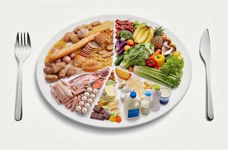 El ser humano incorpora la mayoría de las vitaminas, minerales y aminoácidos a través de la dieta (Shutterstock)