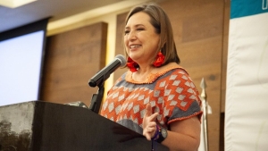 X&oacute;chitl G&aacute;lvez acepta propuesta de Luis Cresencio Sandoval sobre seguridad del Ej&eacute;rcito en su gira como Coordinadora del FAM