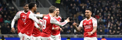 Arsenal sella boleto a octavos de Champions League