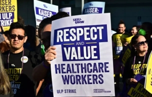 Estados Unidos vive su mayor huelga de trabajadores sanitarios