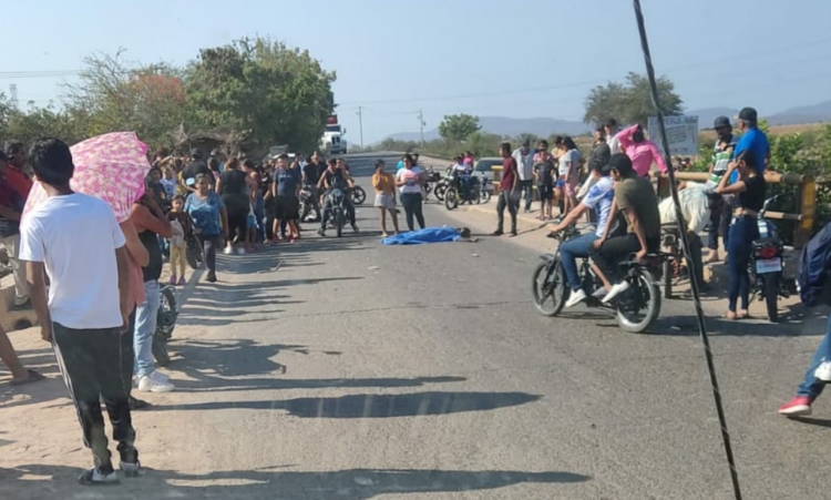 Adulto mayor murió al ser arrollado por motociclista frente a la colonia, Benito Juárez