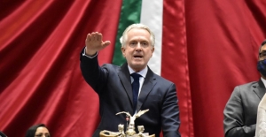 Santiago Creel toma protesta como diputado presidente