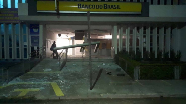 Otro comando asalta un banco en Brasil, el segundo en dos días
