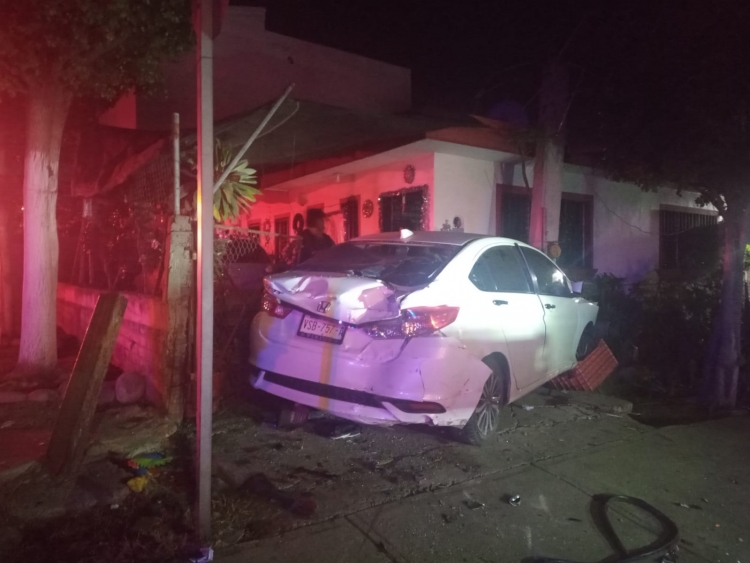 Tr&aacute;gico choque por pasarse el alto deja una persona lesionada de gravedad en Culiac&aacute;n