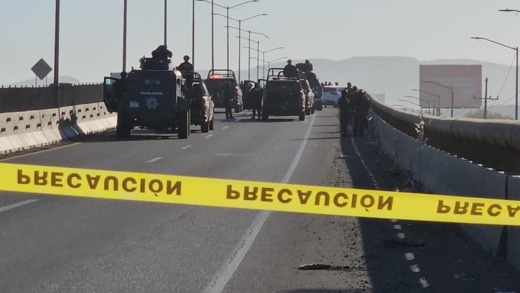 Hieren a balazos a un policía estatal cuando gatilleros lo atacaron en La Costerita