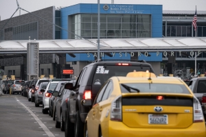 EU incrementa por 30 d&iacute;as m&aacute;s las restricciones de viaje con Canad&aacute; y M&eacute;xico por Covid-19