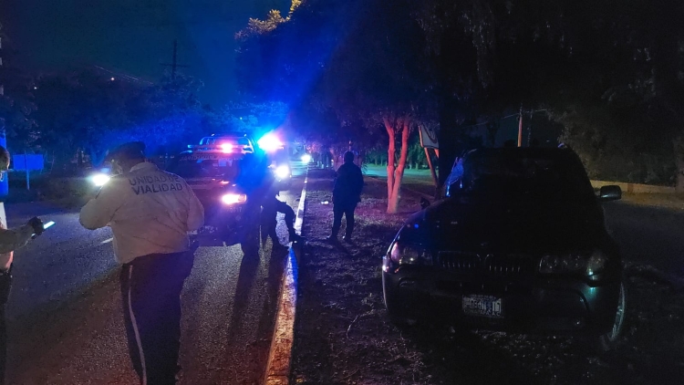 Tres personas resultan lesionadas tras accidente en el que divide Navolato y Culiac&aacute;n