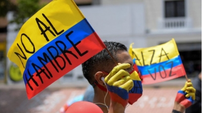 Marchan miles en Colombia; exigen apoyo económico para los pobres