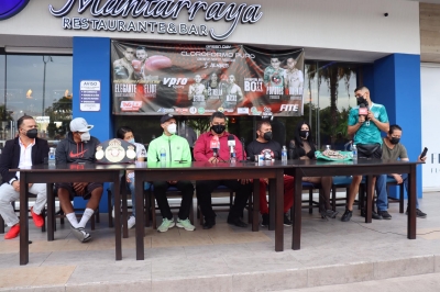 Culichi "Elegante" Bustamante aspira al t&iacute;tulo s&uacute;per pluma de la NABF