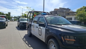 Ataque armado deja 2 muertos en cancha deportiva de la Colonia Clouthier en Mazatl&aacute;n, frente a la zona militar