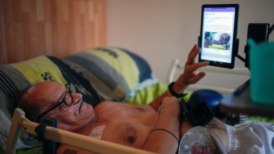 Enfermo terminal causa controversia en Francia, desea transmitir su muerte en Facebook