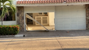 Vandalizan y atacan a balazos una casa en Las Quintas, al Oriente de Culiacán