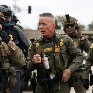 Tras asesinato de Alex Pretti y Renee Good, Greg Bovino, agente responsable de redadas, dejar&aacute; Minneapolis