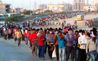 En India, un cuarto de la poblaci&oacute;n se habr&iacute;a contagiado de covid-19