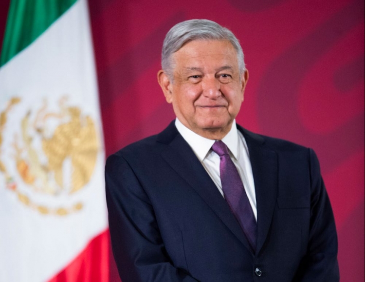 AMLO niega que el turismo tenga p&eacute;rdidas si se terminan los &lsquo;puentes&rsquo;