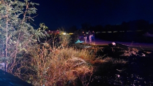 Un hombre fallece en volcadura en la maxipista Benito Ju&aacute;rez