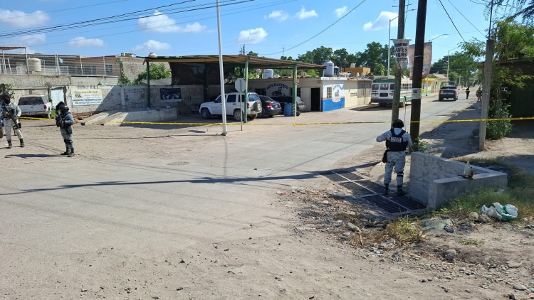 2 hermanos mueren y uno más resulta herido por ataque con explosivo en Villa Juárez, en Navolato