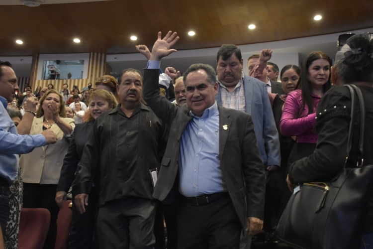 Con estricto apego a la ley, el H. Consejo Universitario aprobó la solicitud de Jesús Madueña