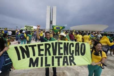 Lula condena toma de las sedes del gobierno de Brasil y decreta la intervenci&oacute;n federal en Brasilia