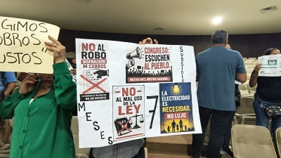 Baja Moody&rsquo;s calificaci&oacute;n crediticia de CFE y ocho bancos