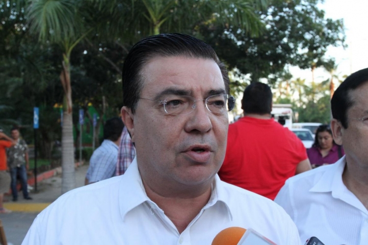 Fallece el ex secretario de Salud, Ernesto Echeverría Aispuro, víctima de coronavirus