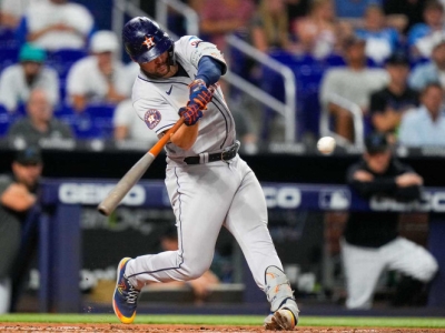 Astros castiga con jonrones y triunfa sobre Marlins con pizarra final de 12-5