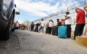 Abren frontera México-EU; sólo entran viajeros vacunados