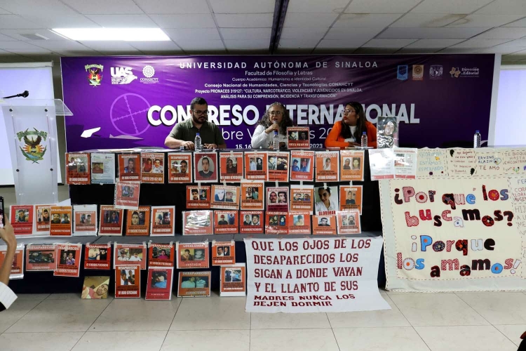 Colectivos de Búsqueda de Personas y Desplazados comparten con la sociedad su experiencia tanto de campo como de vida
