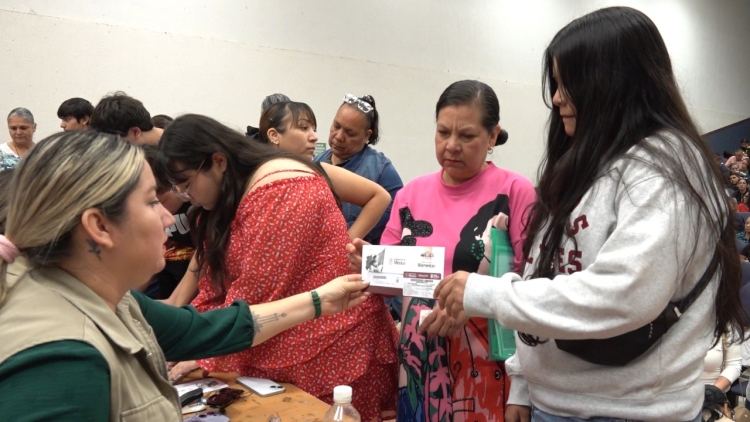 ¡Gran incentivo! Comienza la UAS la entrega de tarjetas bancarias del programa de Beca Universal de Educación Media Superior Benito Juárez