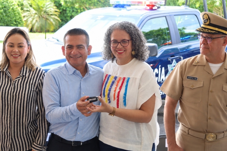 Gobierno de Sinaloa refuerza la vigilancia en Navolato con la incorporaci&oacute;n de 2 nuevas unidades policiales