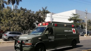 Vuelca hummer del Ej&eacute;rcito en Mocorito; ocho soldados resultaron heridos