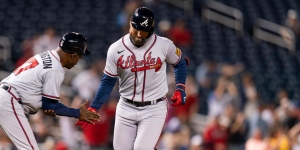 Bravos llegan a 100 triunfos y dividen doble tanda en la capital; le ganan a los Nacionales 8-5