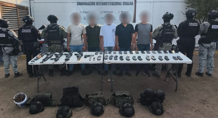 En Culiac&aacute;n, el Grupo Interinstitucional detiene a 5 civiles armados; 2 de ellos son menores de edad
