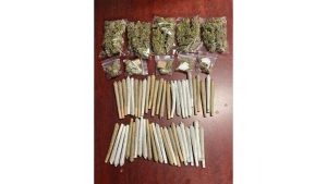 Estatales detienen a un motociclista con cigarrillos de cannabis, cuando circulaba en la colonia Revoluci&oacute;n