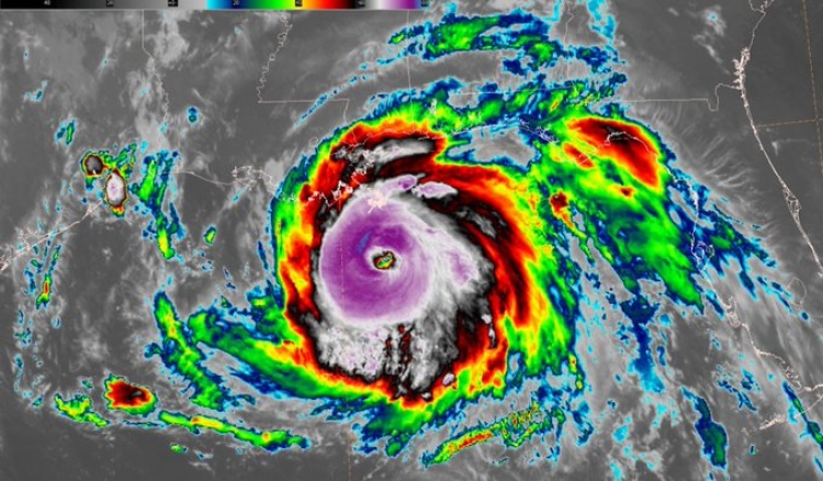 El huracán ´Ida´ de categoría 4 se acerca a las costas de Louisiana
