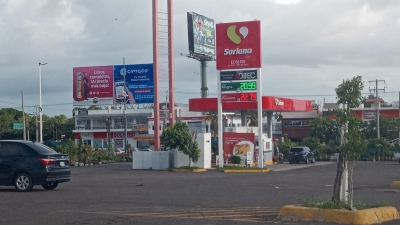Por incremento del precio de la gasolina temen usuarios otra escalada de precios