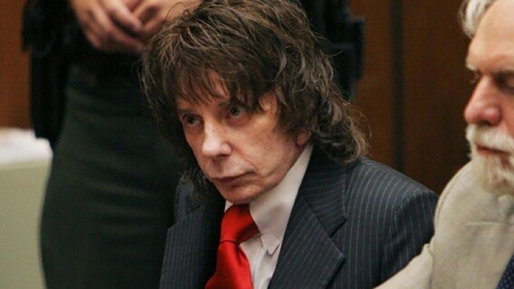 Murió el productor musical Phil Spector; estaba preso por homicidio