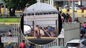 Migrantes forman estampida y se meten a EU a la fuerza por puente de Matamoros