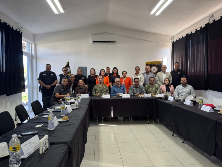 Encabeza Gobernador Rocha Moya 'Mesa de Construcci&oacute;n de La Paz' con alcaldesas y alcaldes del Norte de Sinaloa