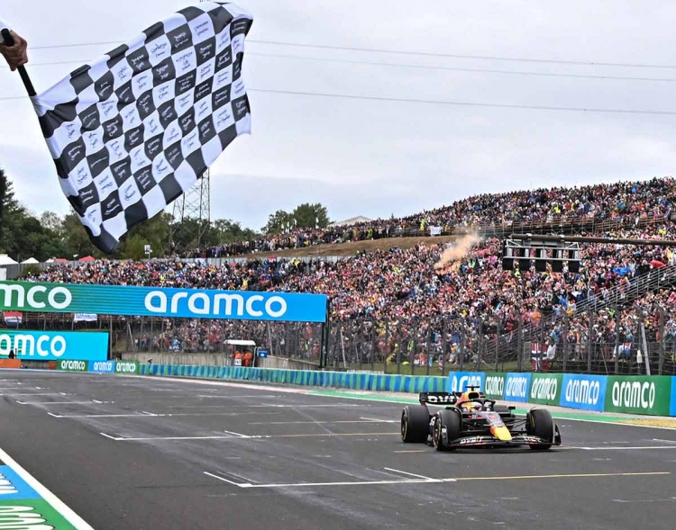 Max Verstappen triunfa en Hungría; &#039;Checo&#039; termina quinto