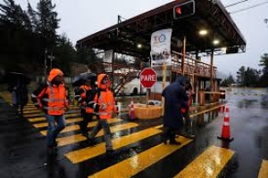 Mineros atrapados en Chile Boric lidera búsqueda de cinco
