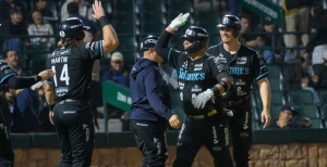 Luego de once entradas, Sultanes le gana a Ca&ntilde;eros el primer juego de la Serie, en el Chevron Park