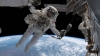 Astronautas regresan a la Tierra